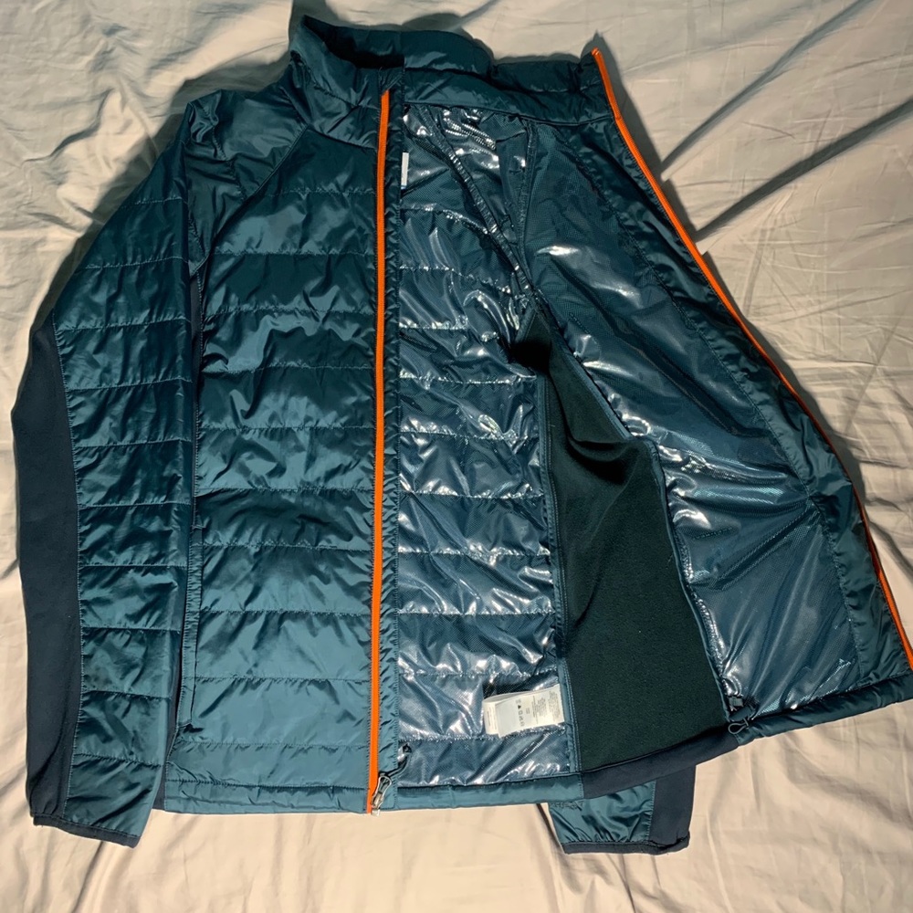 COLUMBIA CRESTED INSULATED OMNI HEAT JACKET NAVY